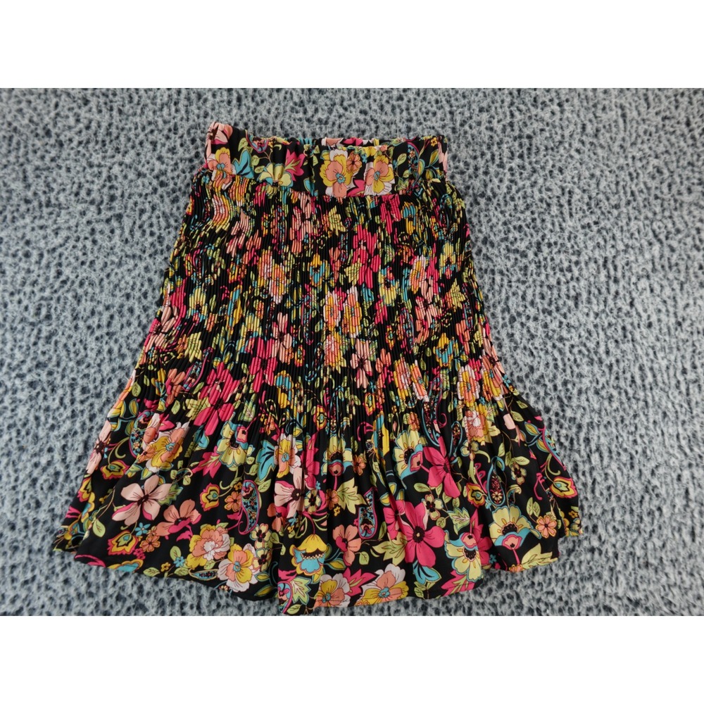Status by Chenault Black Floral Smocked Pleated Mini Skirt XS‎